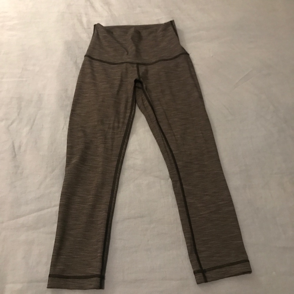 Lululemon Cropped Leggings